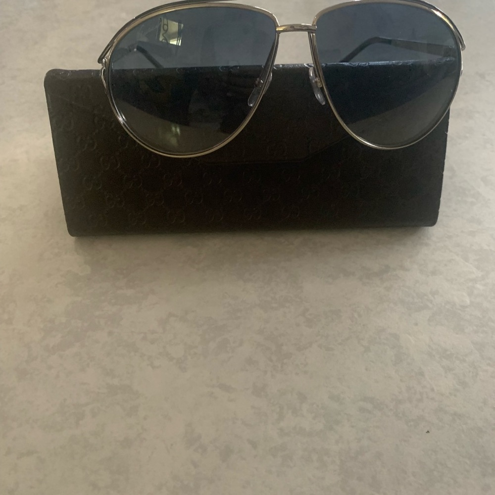 Gucci aviator sunglasses